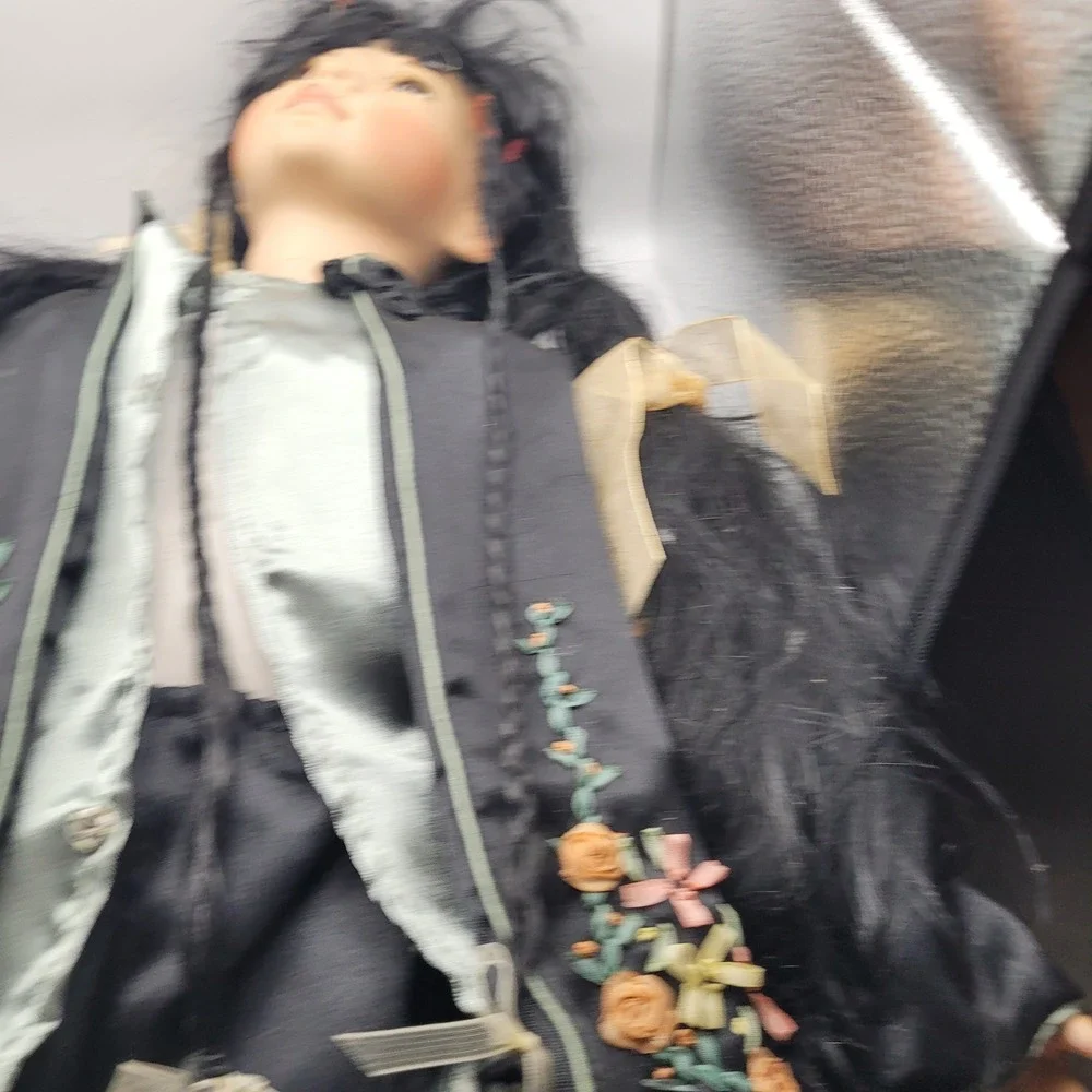 Paradise Galleries Mei Lin Porcelain Doll Linda Mason Treasury Collection J263